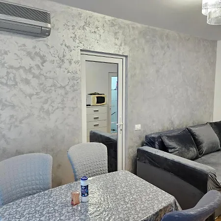 Apartment Time Mamaia